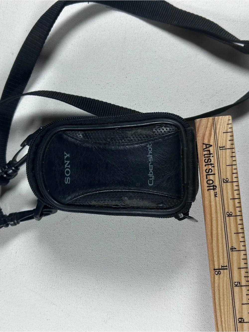 Sony Cyber-shot DSC P30 Digital Camera Carry Case Black w/ Strap Zipper - OEM